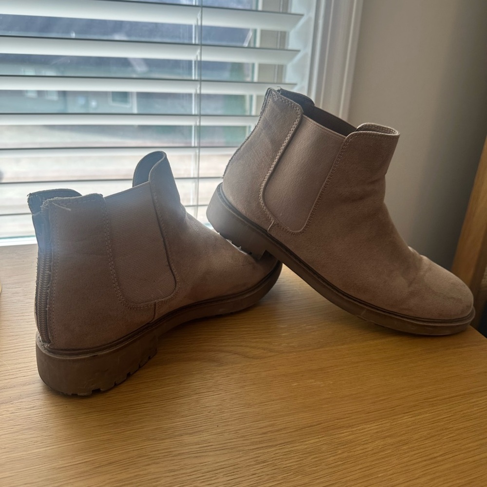 Stylish Tan Suede Ankle Boots